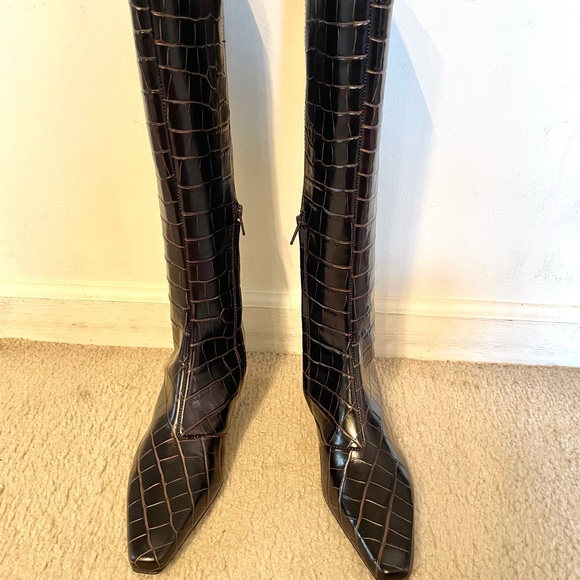 BNIB TOTEME Brown 'The Slim' Knee-High Boots - Picture 6 of 9